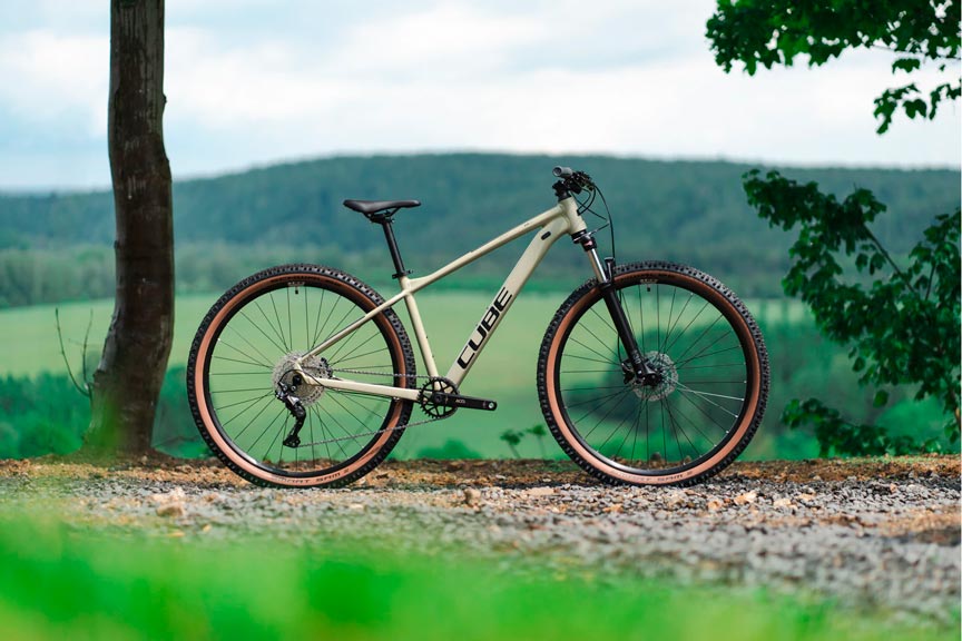 Bicicleta de montaña CUBE Aim EX 2022 Desert'n'Black / Transmisión 1x10 velocidades
